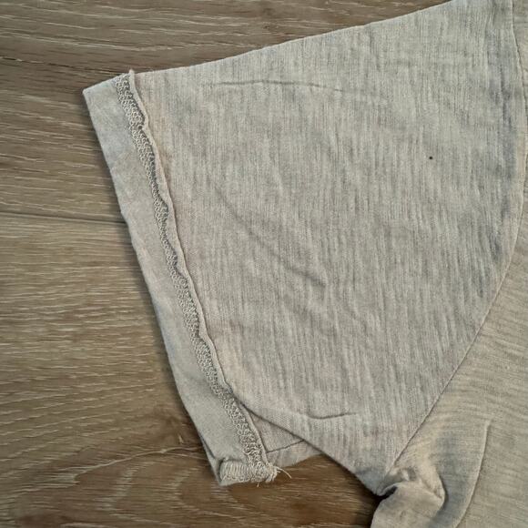 Mono B V Neck Short Sleeve Tee Shirt Taupe Small Medium Large - Picture 4 of 4